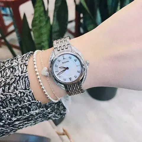 Bulova Diamond 96R212