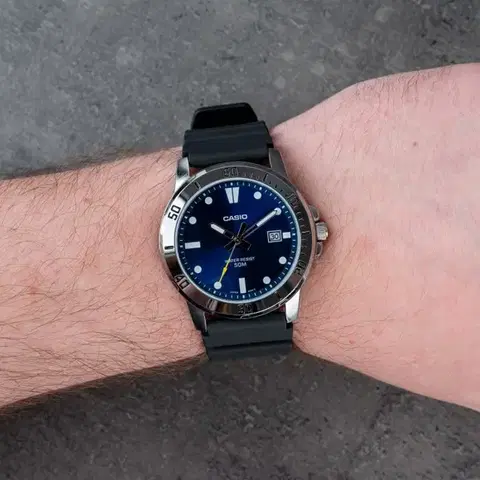 Casio Collection MTP-VD01-2EVUDF