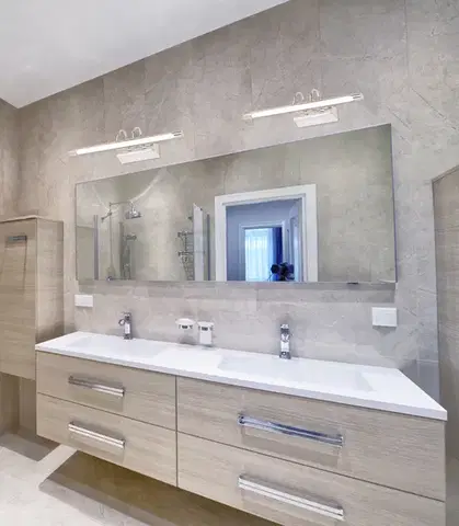 Chromová LED 5W koupelnová nástěnná lampa nad zrcadlem Linea