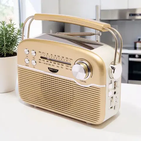 Solární retro rádio