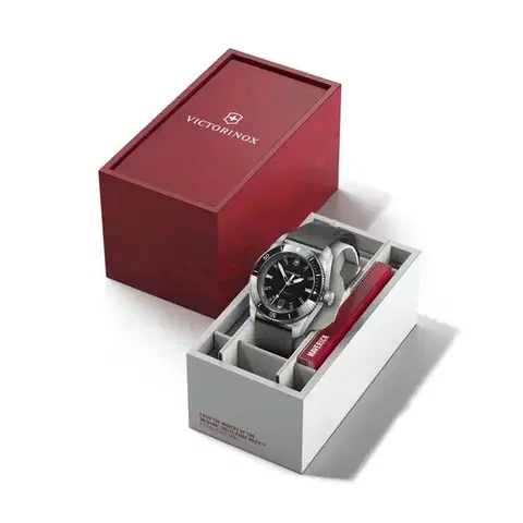 Victorinox Maverick Automatic 242104