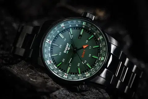 Traser P68 Pathfinder GMT Green Ocel
