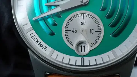 Robot Aerodynamic Titanium Green