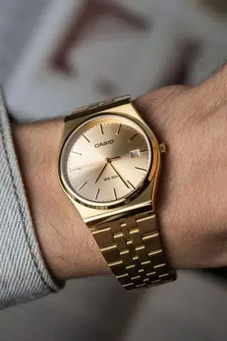 Casio Collection MTP-B145G-9AVEF