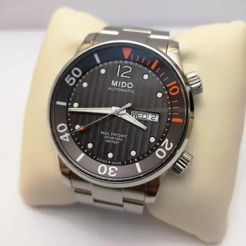 Mido Multifort Two Crowns M005.930.11.060.80