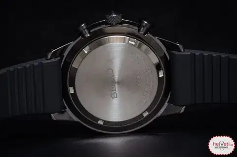 Seiko Quartz Titanium Chronograph SSB393P1