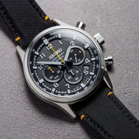 Seiko Quartz Chronograph SSB449P1