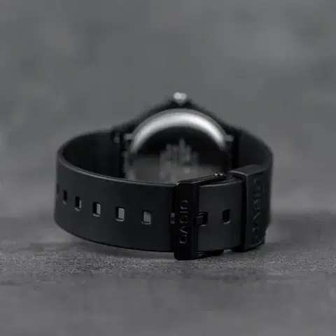 Casio Collection MQ-24-7E2LDF