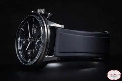 Seiko Quartz Titanium Chronograph SSB393P1
