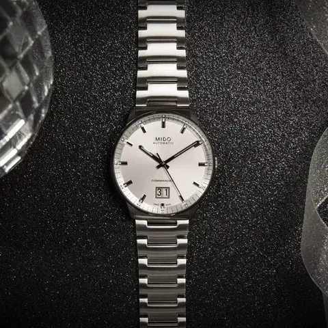 Mido Commander Big Date M021.626.11.031.00