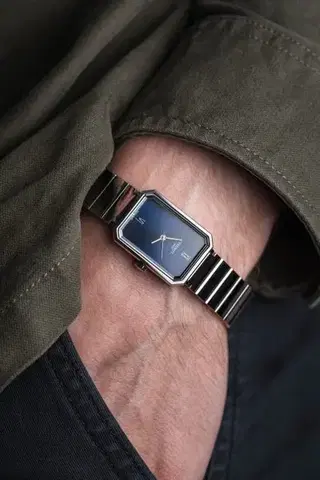 Tissot SRV T160.110.11.043.00