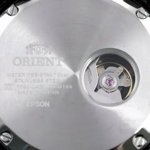 Orient Retro Future Camera RA-AR0202E