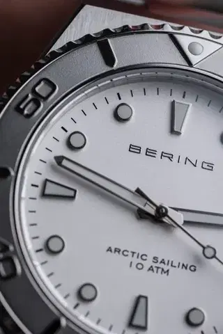 Bering Classic 18940-704