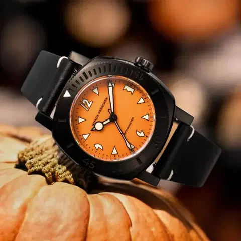 Nivada Grenchen Depthmaster Black Pumpkin - Tropic Rubber