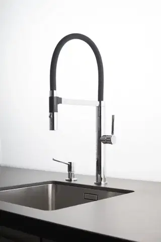 Dřezová baterie SIKO s uchycením na magnet černá/chrom SIKOBSD176 SIKOBSD176