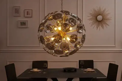 Estila Designový art-deco lustr Nebulosa ve tvaru koule se zlatou kovovou konstrukcí a 48 skleněnými panely 65 cm