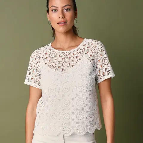 Tričko s macramé a krátkými rukávy