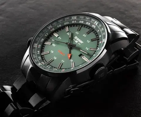 Traser P68 Pathfinder GMT Green Ocel