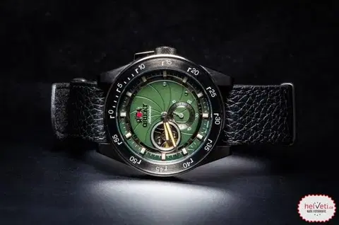 Orient Retro Future Camera RA-AR0202E