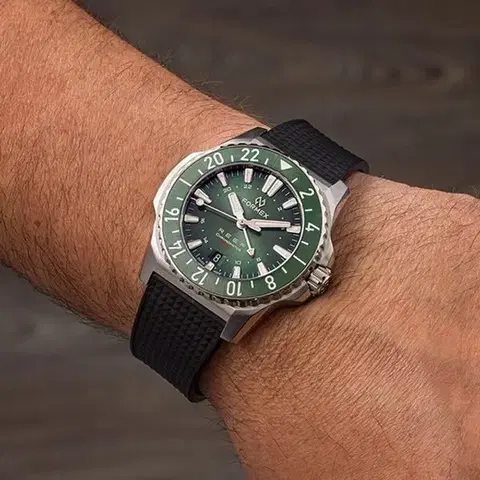 Formex Reef GMT Automatic Chronometer 2202.1.5300.100