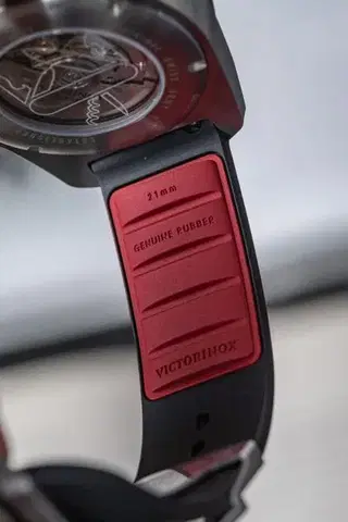 Victorinox I.N.O.X. Automatic 242039