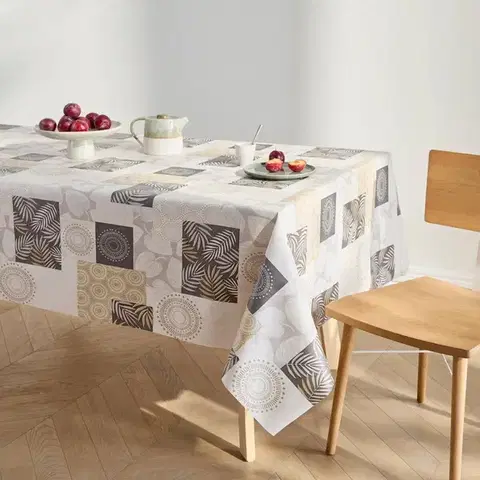 Voskovaný ubrus s patchwork potiskem listů
