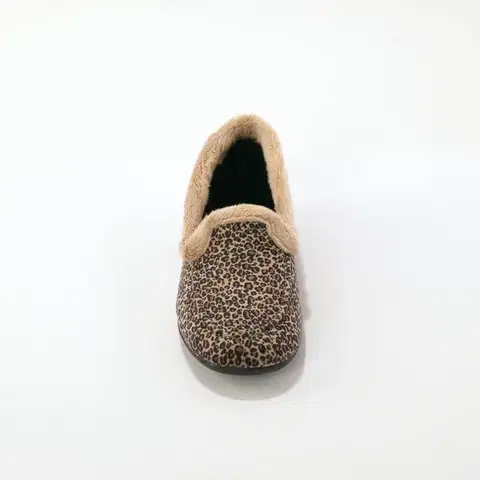 Bačkory s leopardím vzorem