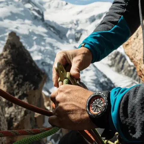 Luminox BEAR GRYLLS Survival  XB.3739