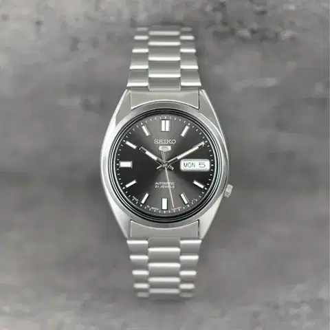 Seiko 5 SNXS79K1