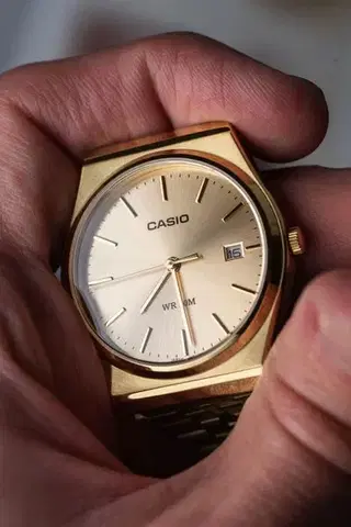 Casio Collection MTP-B145G-9AVEF