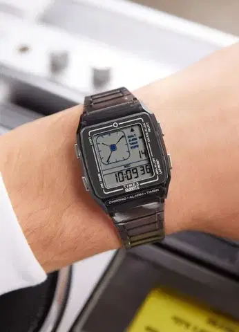 Timex Q LCA TW2W45000UK