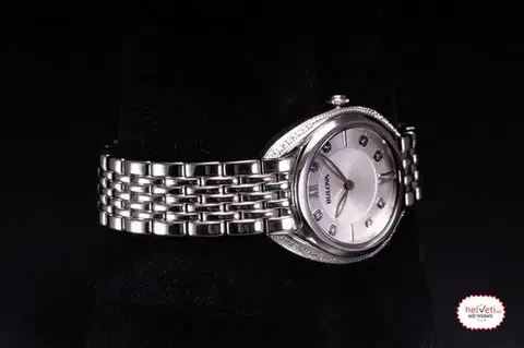 Bulova Diamond 96R212