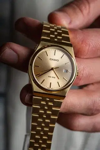 Casio Collection MTP-B145G-9AVEF