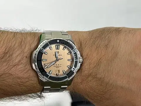 Formex Reef 42 Automatic Chronometer Bronze Dial 2200.1.6382.100