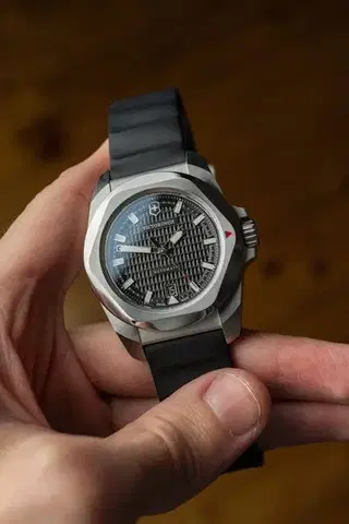 Victorinox I.N.O.X. Automatic 242039