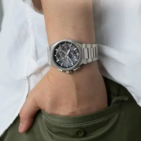 Seiko Astron Dual-Time Chronograph SSH163J1