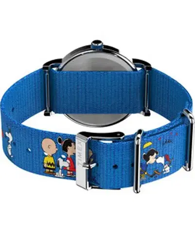 Timex Peanuts Weekender Gang's All Here TW2W194006B