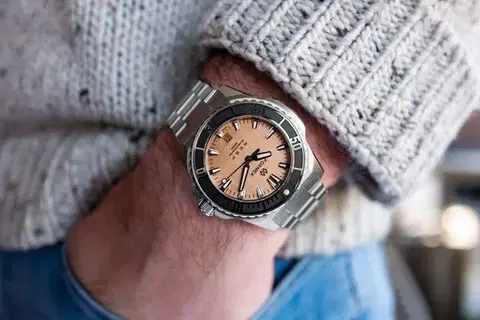 Formex Reef 42 Automatic Chronometer Bronze Dial 2200.1.6382.100