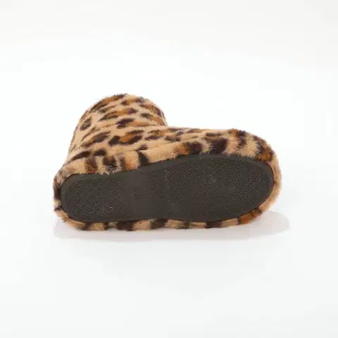 Hřejivé bačkory s leopardím vzorem