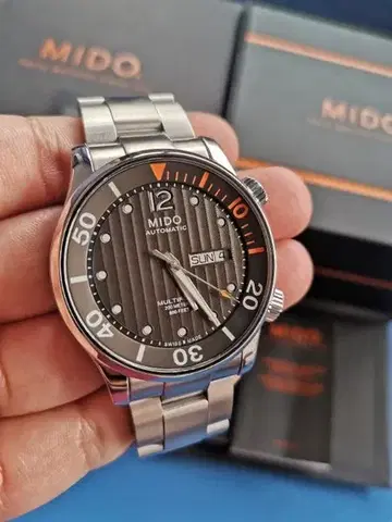 Mido Multifort Two Crowns M005.930.11.060.80