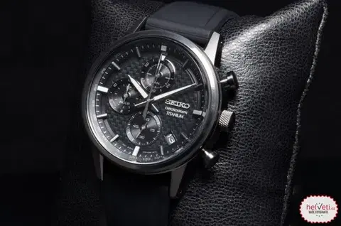 Seiko Quartz Titanium Chronograph SSB393P1