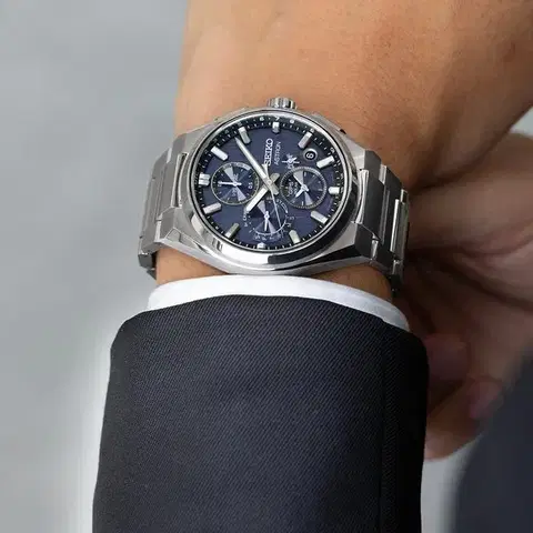 Seiko Astron Dual-Time Chronograph SSH161J1