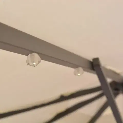 Konzolový slunečník s LED světly Ø 300 cm