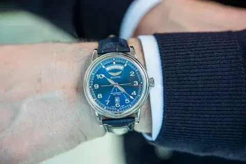Aviator Douglas Day-Date 45 Automatic V.3.44.0.401.0