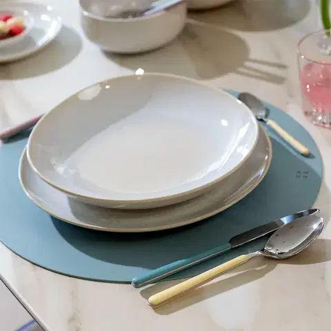 Světle modré prostírání ø 38 cm - Elements Ambiente - 593882
