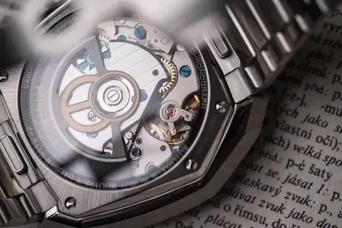 Robotic One Silver