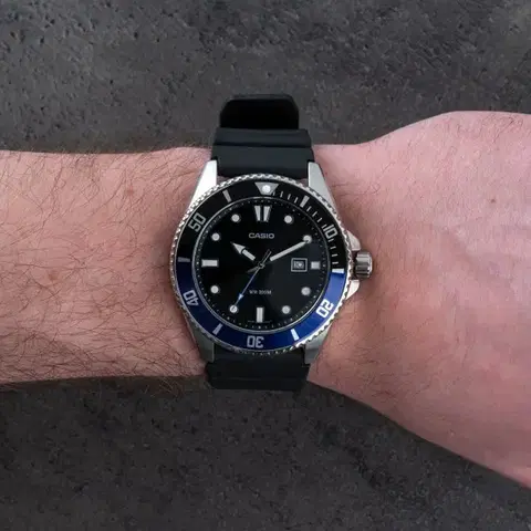 Casio Collection Duro MDV-107-1A2VEF