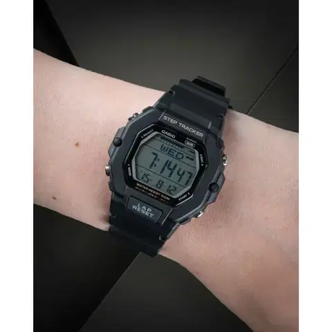 Casio LWS-2200H-1AVDF