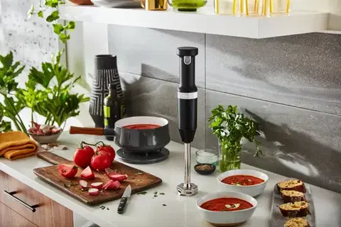KitchenAid tyčový mixér 5KHBV53 - černá