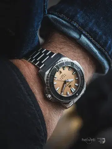 Formex Reef 42 Automatic Chronometer Bronze Dial 2200.1.6382.100